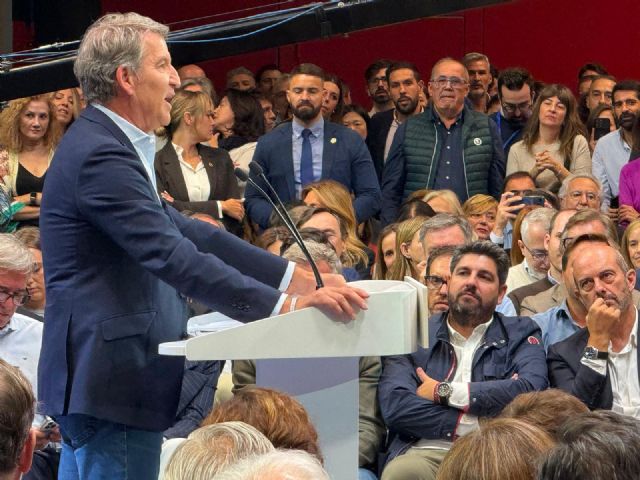 L�pez Miras: 'Feij�o representa la alternativa de la ilusi�n, la esperanza y el cambio frente a la mentira, el trilerismo y la indignidad de Pedro S�nchez'