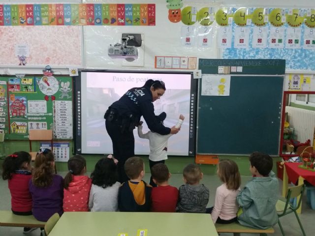 La Policía Local imparte clases de Educación Vial en los colegios - 2, Foto 2