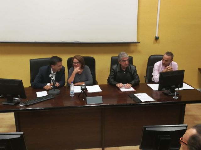 La Sociedad de Filosofía se reunirá con Martínez-Cachá y los demás partidos regionales para estudiar un cambio legislativo a favor de la filosofía - 1, Foto 1