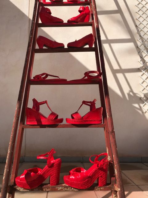 Zapatos Rojos contra la violencia de género - 1, Foto 1