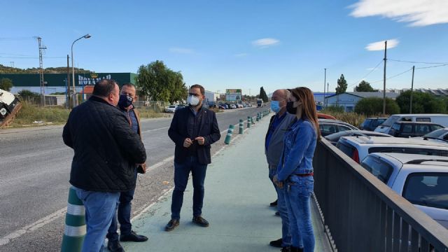 El Ayuntamiento de Lorca instala un conjunto de semáforos en la travesía de la pedanía de La Hoya con el objetivo de garantizar la seguridad de conductores y peatones - 4, Foto 4