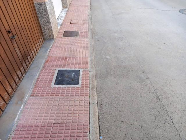 Agosto y septiembre se saldan con unos 32.000 euros en arreglos del servicio rápido de mantenimiento integral de la vía pública - 3, Foto 3