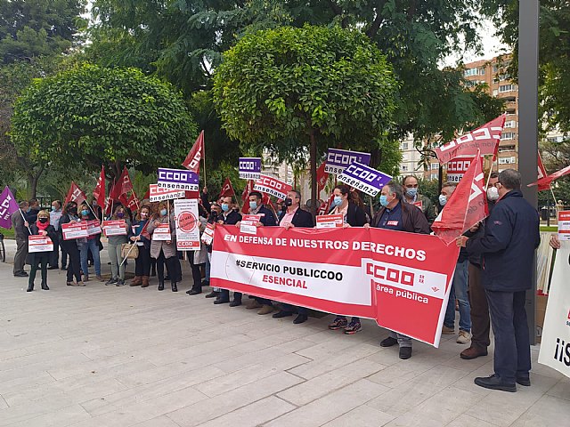 CCOO se moviliza para exigir la mejora de los Servicios Públicos y la recuperación de derechos de las trabajadoras y trabajadores - 1, Foto 1