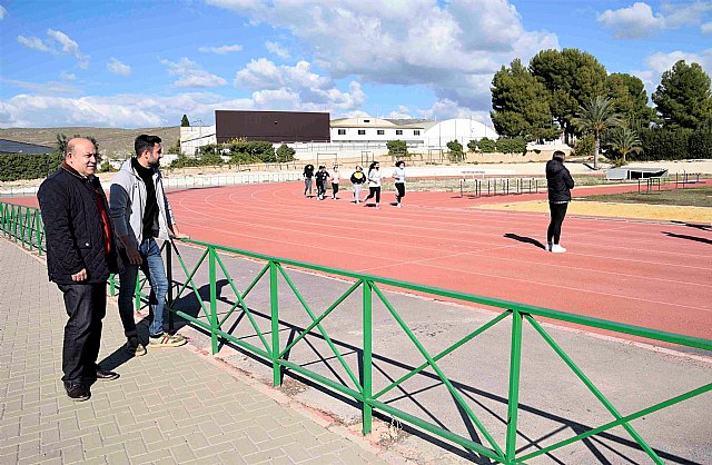 El equipo de gobierno local aprueba la licitación de las obras de remodelación de la Pista Municipal de Atletismo - 1, Foto 1
