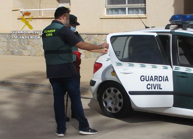 La Guardia Civil detiene en San Javier al presunto autor de una serie de estafas en viviendas vacacionales - 3, Foto 3