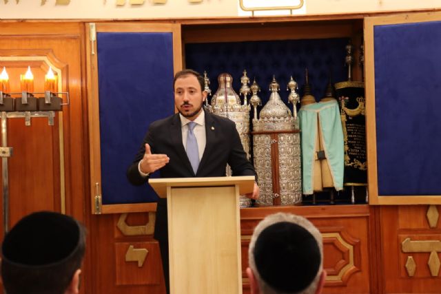 La comunidad judía de Málaga dona al Ayuntamiento de Lorca un Sefer Torá de más de 200 años de antigüedad - 3, Foto 3