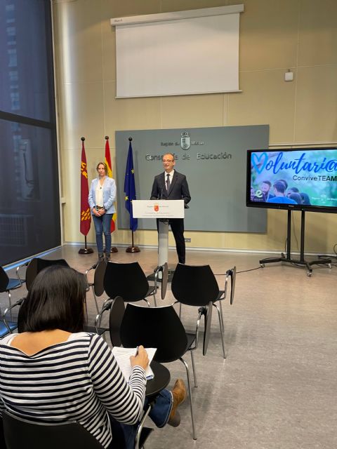 Educación ofrece una nueva herramienta para  mejorar la transición entre Primaria y la ESO, protagonizada por alumnado voluntario - 1, Foto 1