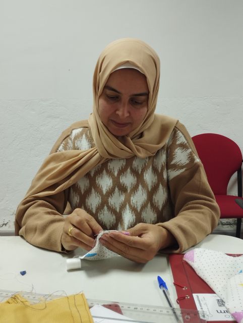 Proyecto Abraham pone en marcha un curso de costura en el centro de servicios sociales de Torre Pacheco - 4, Foto 4