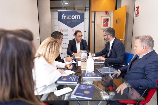 FRECOM y APIRM mantienen una reunión con el PSRM-PSOE para analizar los retos de la vivienda en la Región de Murcia - 1, Foto 1