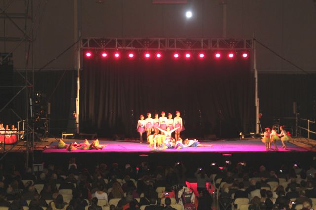 Exhibición de gimnasia rítmica con motivo de las Fiestas de La Purísima 2016 - 1, Foto 1