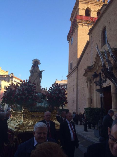 Numerous people accompany the image of Santa Eulalia of Mrida during the procession celebrated on the occasion of its onomastic, Foto 2