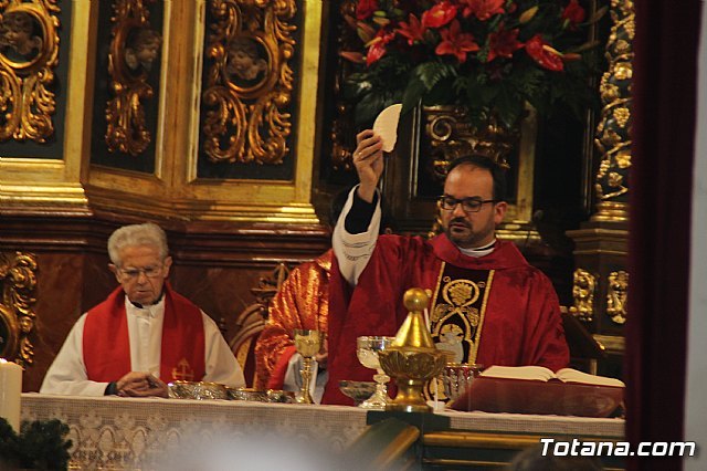 Se celebra la solemne eucaristía en honor a la Patrona de Totana coincidiendo con su onomástica en su primera jornada en el templo parroquial de Santiago, Foto 3