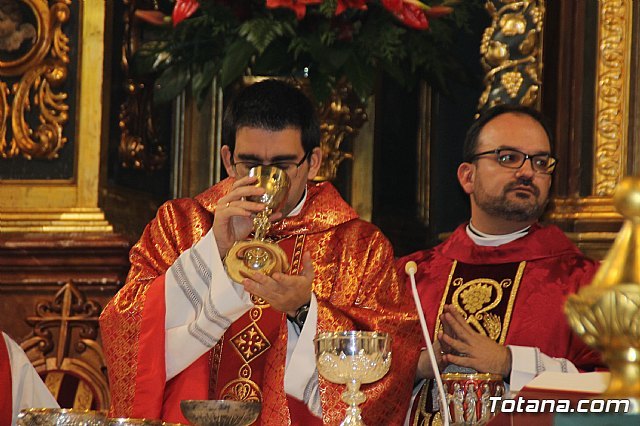 Se celebra la solemne eucaristía en honor a la Patrona de Totana coincidiendo con su onomástica en su primera jornada en el templo parroquial de Santiago, Foto 4