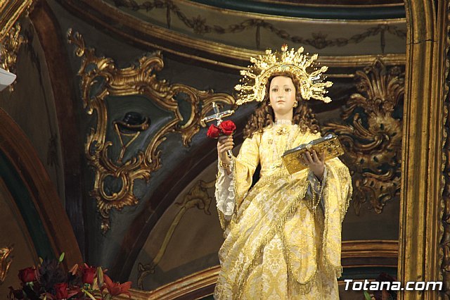 Se celebra la solemne eucaristía en honor a la Patrona de Totana coincidiendo con su onomástica en su primera jornada en el templo parroquial de Santiago, Foto 5