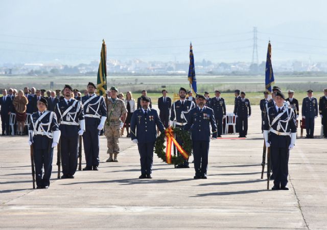 Acto militar conmemorativo de la festividad de Ntra. Sra. de Loreto, patrona del Éjército del Aire - 3, Foto 3