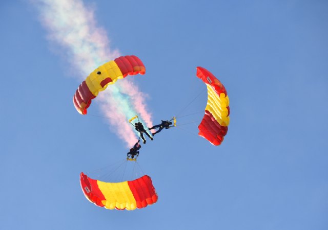 Acto militar conmemorativo de la festividad de Ntra. Sra. de Loreto, patrona del Éjército del Aire - 1, Foto 1