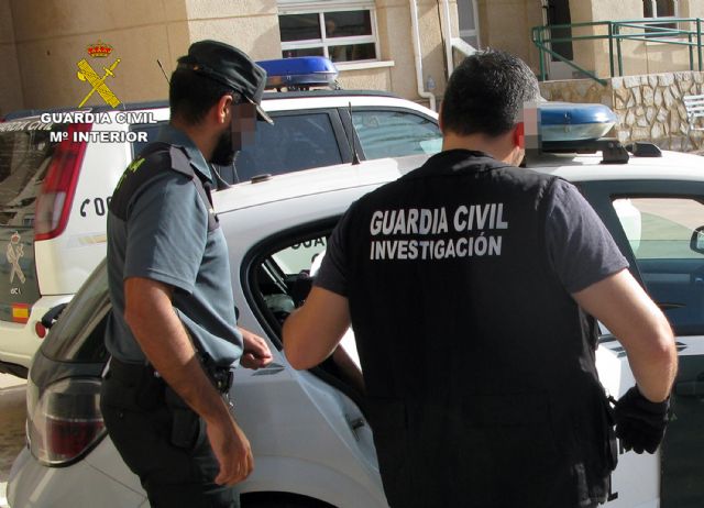 La Guardia Civil desmantela un grupo delictivo dedicado a robar en viviendas de San Javier - 1, Foto 1