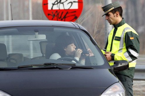 La DGT realizará 25.000 pruebas diarias de alcohol y drogas a conductores - 1, Foto 1