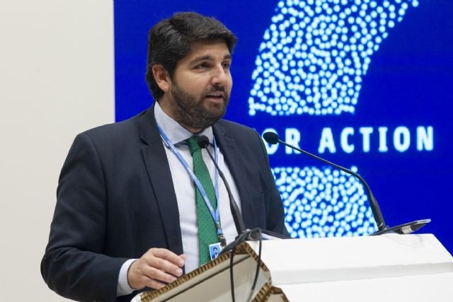 López Miras presenta la Estrategia para adaptar la Región al cambio climático y reducir las emisiones un 26 por ciento en diez años - 2, Foto 2