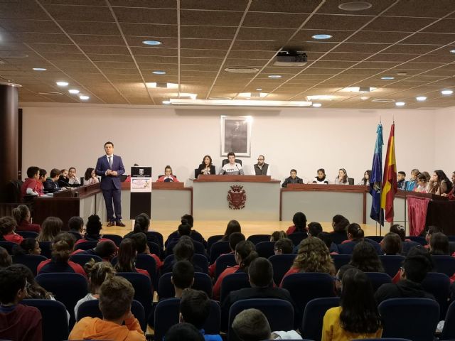 El Pleno del Consejo de  Infancia  y Adolescencia de San Javier debatió sobre igualdad de género, cultura y educación - 2, Foto 2