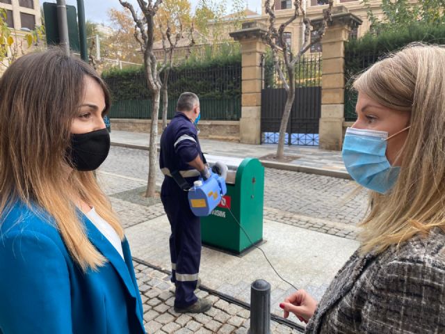 Murcia se convierte en la primera ciudad de España en aplicar en el mobiliario urbano un producto revolucionario contra la COVID-19 - 1, Foto 1