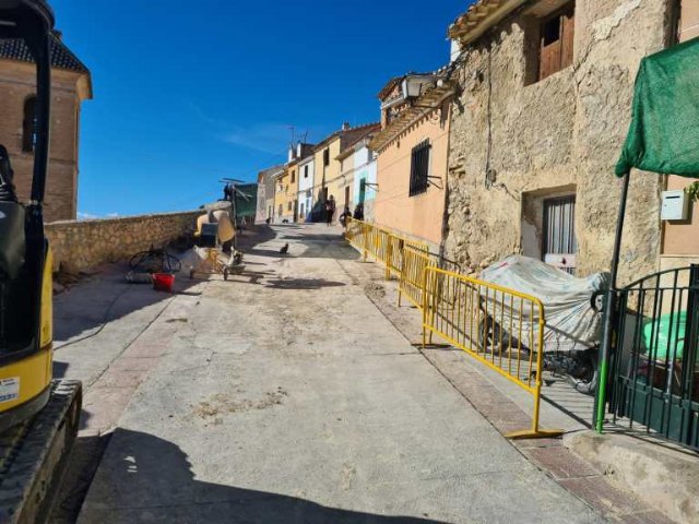 Comienzan las obras de reposición de pavimento e infraestructuras en la calle Altos de Santo Domingo - 1, Foto 1