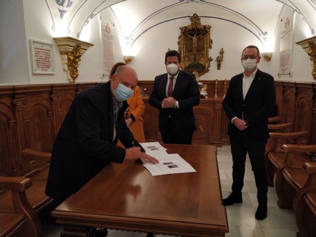 La familia del gran pintor lorquino Salinas Correas dona dos de sus cuadros a la Fundación Santo Domingo - 1, Foto 1