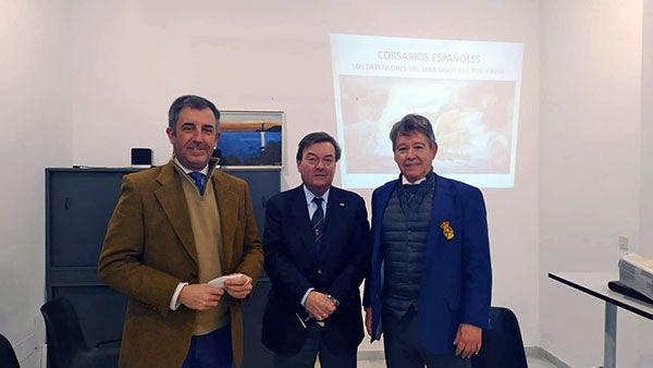 Luis Felipe Pajares Briones dio la conferencia con el título “Cosarios españoles defensores del Mar” - 3, Foto 3
