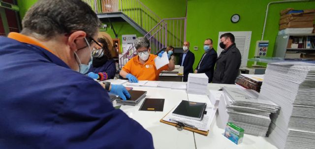 El alcalde de Molina de Segura visita el taller Labor Viva, de Feycsa - 1, Foto 1
