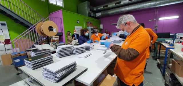 El alcalde de Molina de Segura visita el taller Labor Viva, de Feycsa - 4, Foto 4