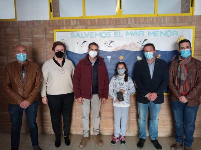 Julia Pastor Boluda, del CEIP Anita Arnao, finalista del Concuso Digital Infantil de Aqualia - 1, Foto 1