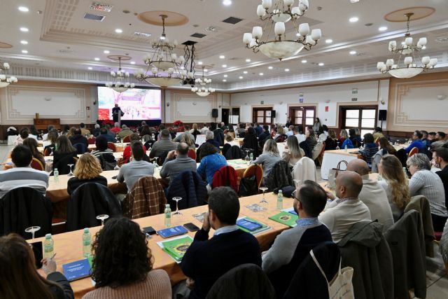 Más de cien docentes de cooperativas se dan cita en las jornadas de Ucoerm sobre emprendimiento cooperativo en el aula - 2, Foto 2