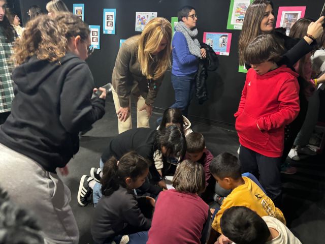 El Ayuntamiento de Murcia inaugura la II Muestra de Fotografía 'Derechos de la Infancia y la Adolescencia' por el Día Internacional de los Derechos Humanos - 1, Foto 1