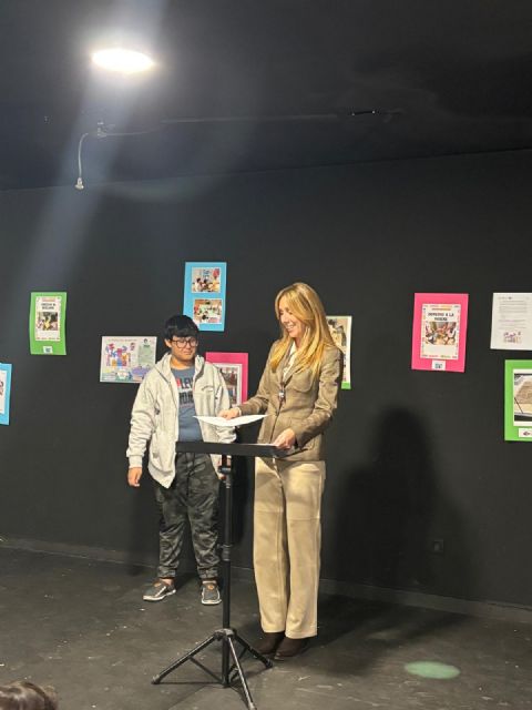 El Ayuntamiento de Murcia inaugura la II Muestra de Fotografía 'Derechos de la Infancia y la Adolescencia' por el Día Internacional de los Derechos Humanos - 2, Foto 2