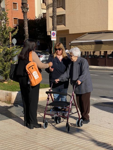 La Federación Murciana de Asociaciones de Amas de Casa, Consumidores y Usuarios THADERCOSNUMO lanza una campaña informativa para optimizar las compras navideñas - 2, Foto 2