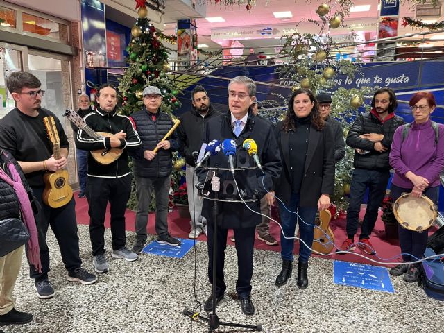 Las cuadrillas jóvenes toman el relevo para mantener viva la tradición y alegrarán las compras navideñas - 3, Foto 3