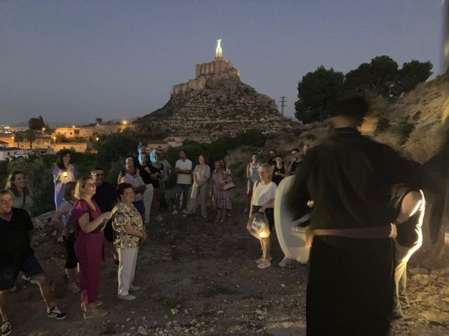 Más de un millar de personas han disfrutado de las visitas teatralizadas y los talleres de yoga en el Palacio Ibn Mardanís - 2, Foto 2