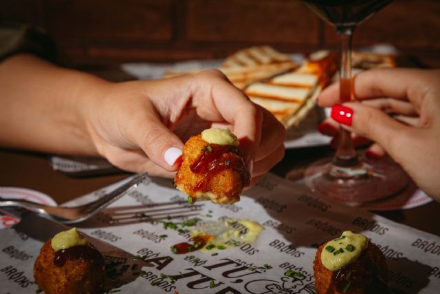 El pre-navideño perfecto se vive en brodis: bocados para compartir, vinos y cero complicaciones - 5, Foto 5