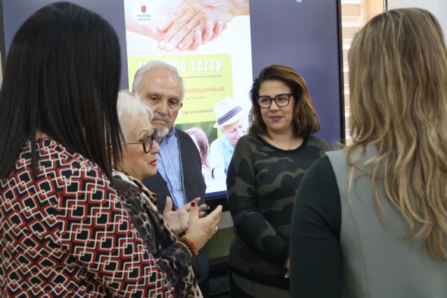Tejiendo Lazos busca espacios de encuentro entre niños y mayores - 2, Foto 2
