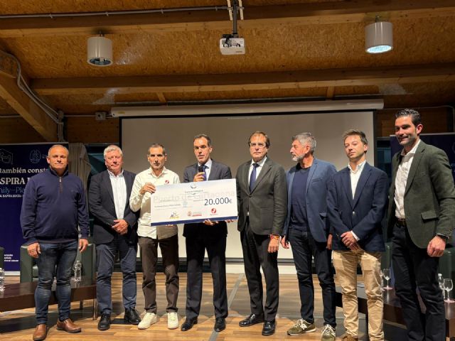 20.000 euros de la X Carrera Solidaria 10K Puerto de Cartagena para el proyecto Family Place - 1, Foto 1