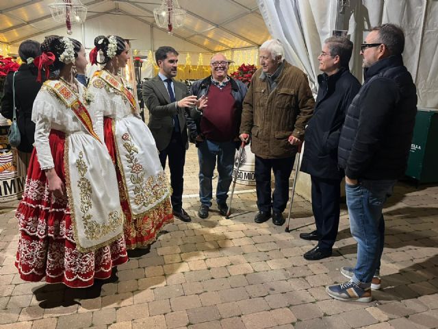 El Ayuntamiento de Murcia inaugura la primera 'Taberna de Navidad' para poner en valor la gastronomía murciana - 3, Foto 3