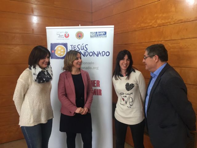 Derechos Sociales y Jesús Abandonado ponen en marcha el proyecto Housing First de acompañamiento a la integración de personas sin hogar - 1, Foto 1