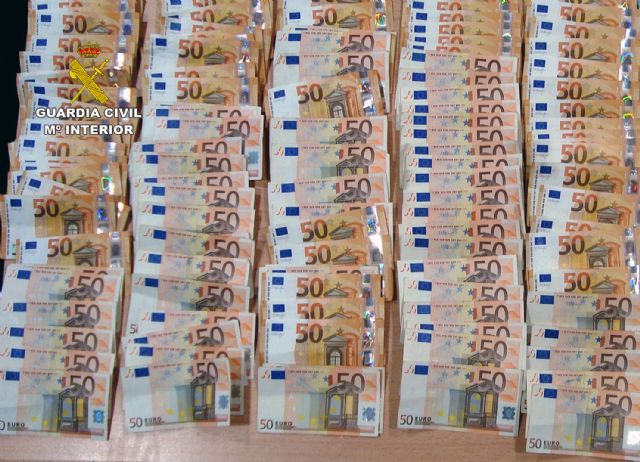 La Guardia Civil se incauta de 250 dosis de heroína y cocaína en Jumilla - 1, Foto 1