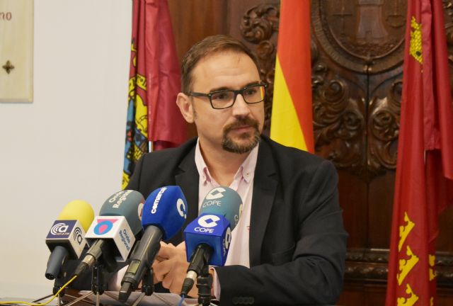 El PSOE vuelve a reclamar que los mayores en residencias recobren las pagas extras que les fueron recortadas por la crisis - 1, Foto 1