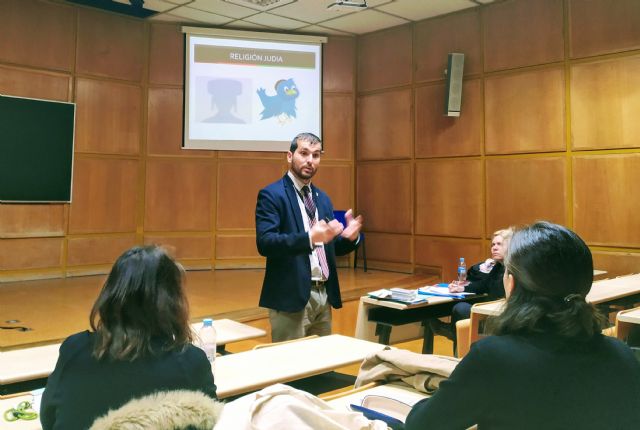 El criminólogo Víctor J. Navarro ha participado esta mañana en el VIII Congreso Internacional de Tecnología, Ciencia y Sociedad - 1, Foto 1