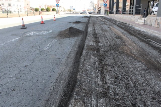 Se van a realizar obras de reposición del pavimento en diferentes calles del casco urbano y en la diputación de El Paretón, Foto 2