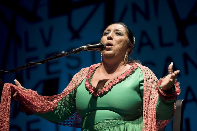 Las Lámparas Mineras iluminan Sevilla en la Peña Flamenca Torres Macarena - 4, Foto 4