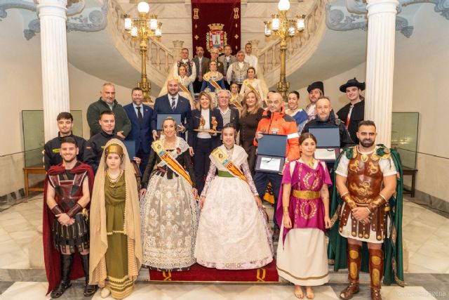 Falleros de Valencia visitan Cartagena para agradecer su ayuda en las inundaciones - 1, Foto 1