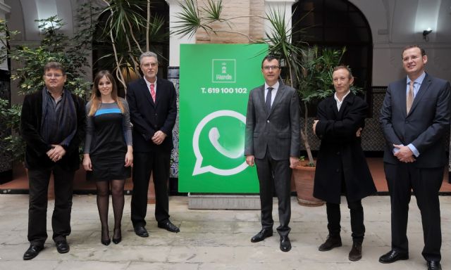 El Ayuntamiento de Murcia, el primero de España en informar a los jóvenes y atender sus consultas vía WhatsApp - 2, Foto 2