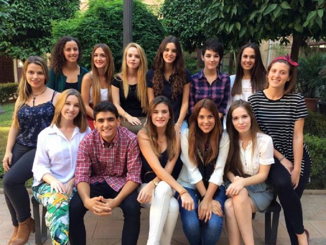 Los alumnos de la UCAM debaten en el Real Casino - 1, Foto 1